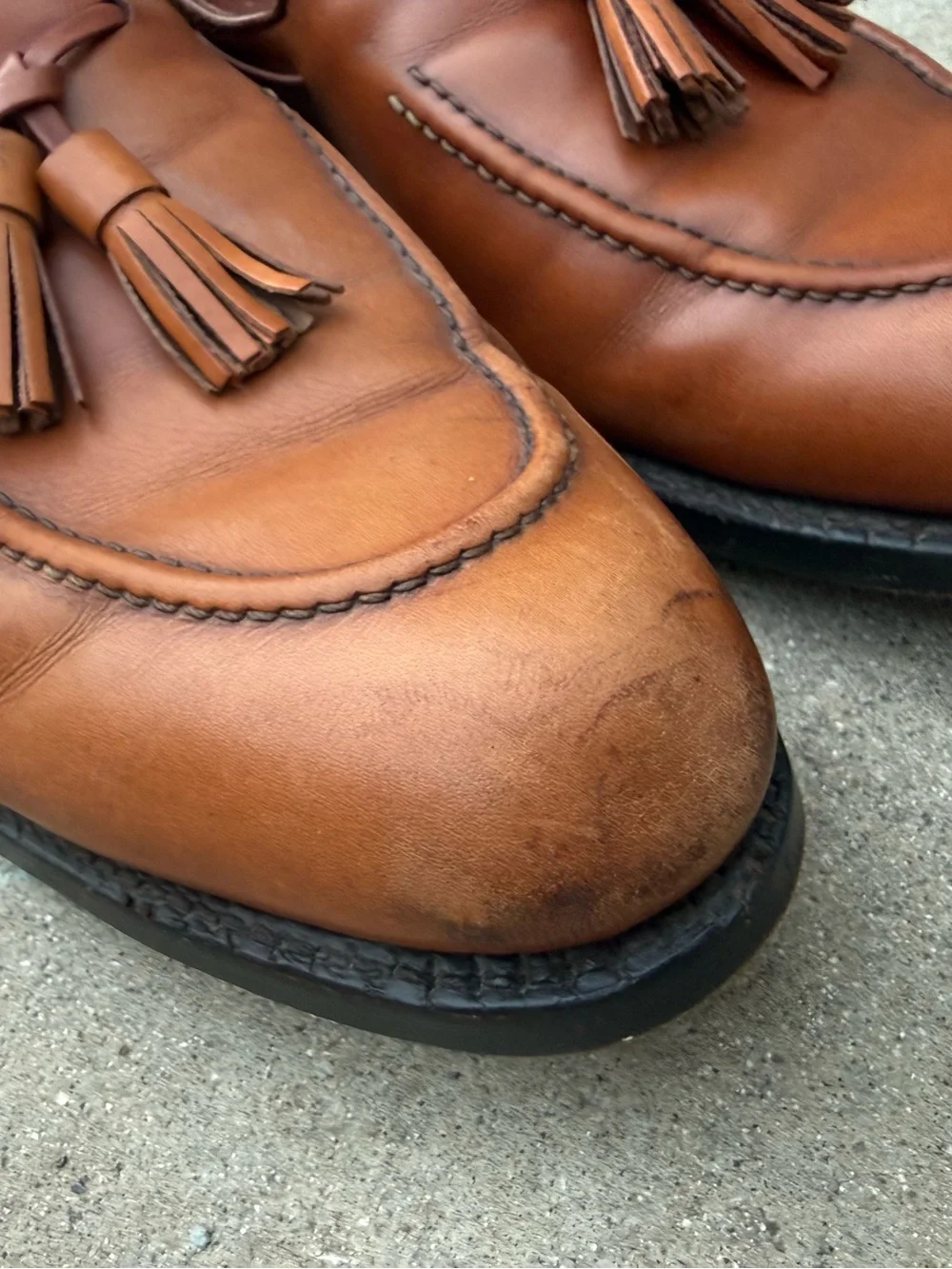 Allen Edmonds Tassel slip on walnut color professional loafers 11 A